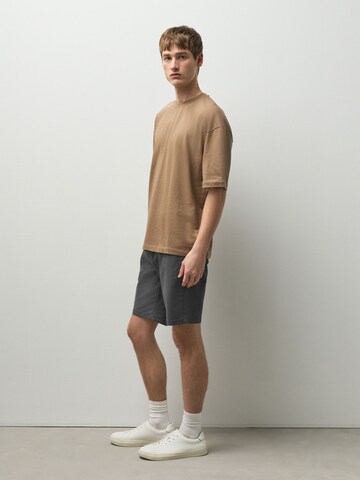 Next Slimfit Shorts in Grau