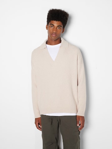 Bershka Pullover in Beige: predná strana