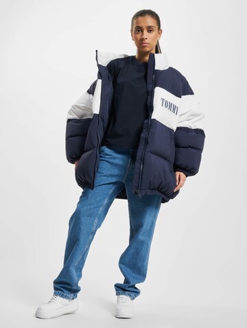Tommy Jeans Зимняя куртка в Синий