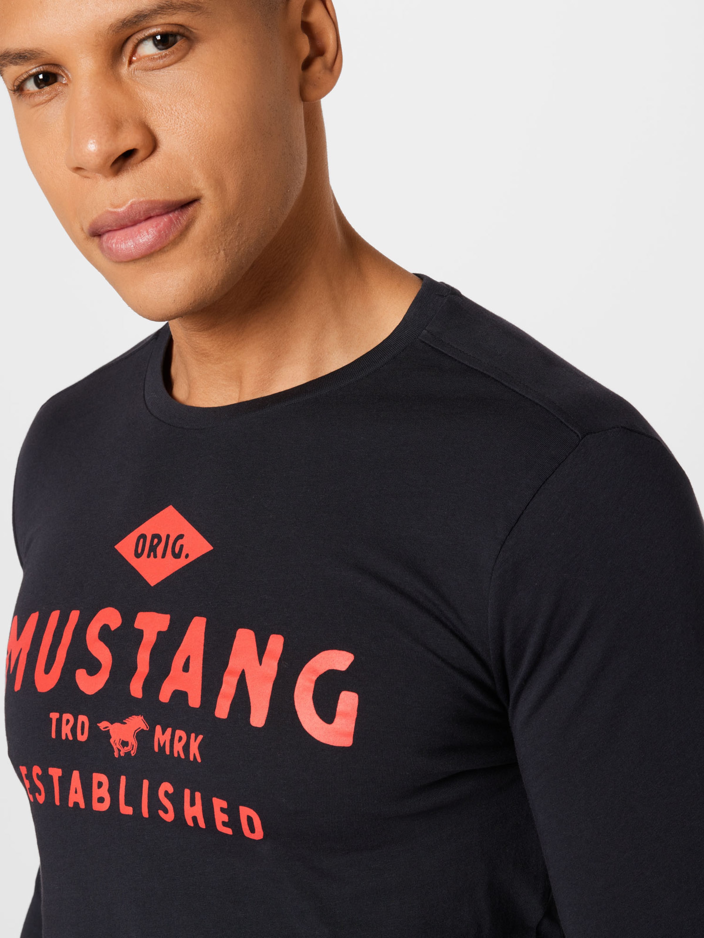 Homme T-Shirt Adrian MUSTANG en Noir 