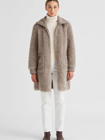 MILESTONE Between-Seasons Coat in Grey