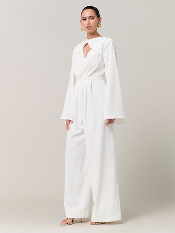 Salopeta 'Alexa' de la Sável pe alb