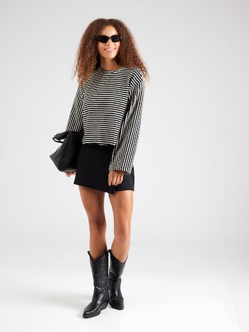ABOUT YOU Skirt 'Luise Skort' in Black