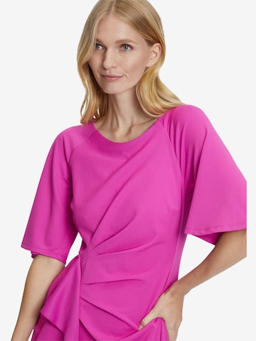 Robe de cocktail Vera Mont en rose