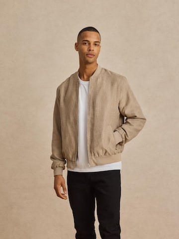 DAN FOX APPAREL Jacke 'Henry' in Beige: predná strana