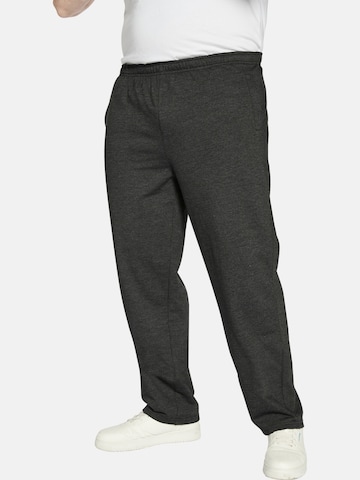Charles Colby Loose fit Workout Pants 'Baron Pierce' in Grey: front