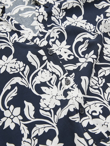 Robe Cellbes of Sweden en bleu