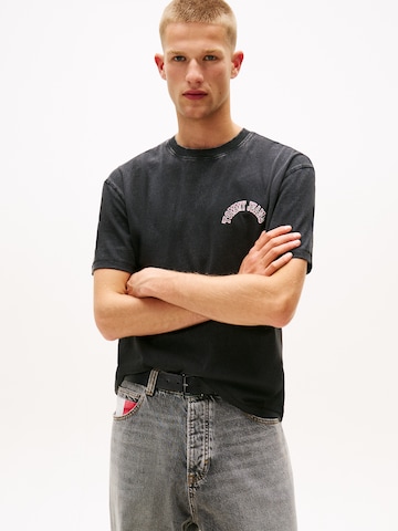Tommy Jeans Póló 'NOVELTY' - fekete