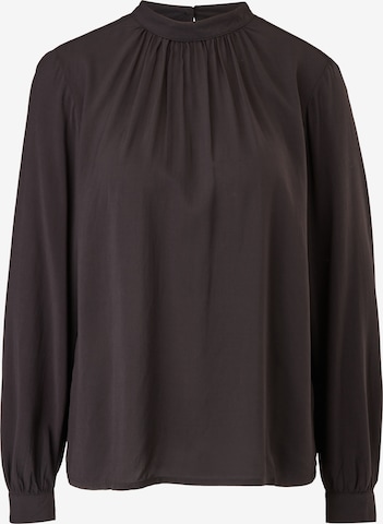 QS - Blusa em preto: frente