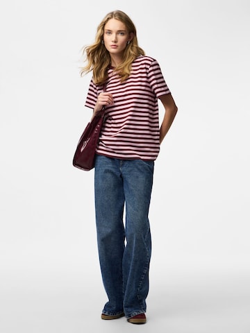 T-shirt 'PCRia' PIECES en rouge