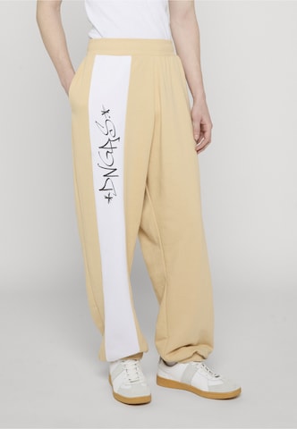 Loosefit Pantaloni di Dangerous DNGRS in beige: frontale