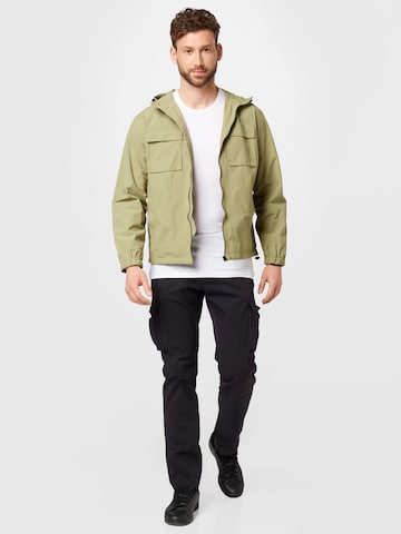 BURTON MENSWEAR LONDON Демисезонная куртка в Зеленый
