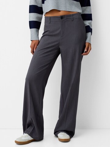 Bershka Loosefit Hose in Grau: Vorderseite
