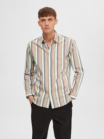 SELECTED HOMME - Ajuste regular Camisa en beige: frente