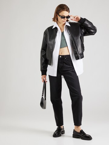 Trendyol Regular Jeans i svart