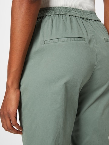 Slimfit Pantaloni 'MAYA' de la VERO MODA pe verde