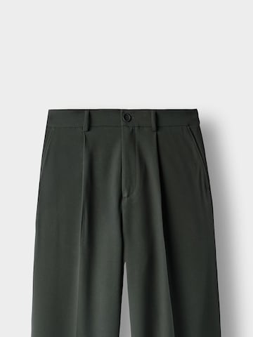 Burocs Loose fit Pleat-Front Pants in Grey