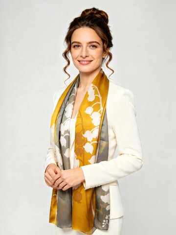 MayTree Scarf in Yellow