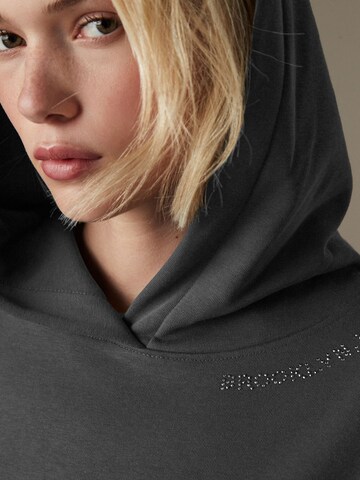 Next - Sudadera en gris