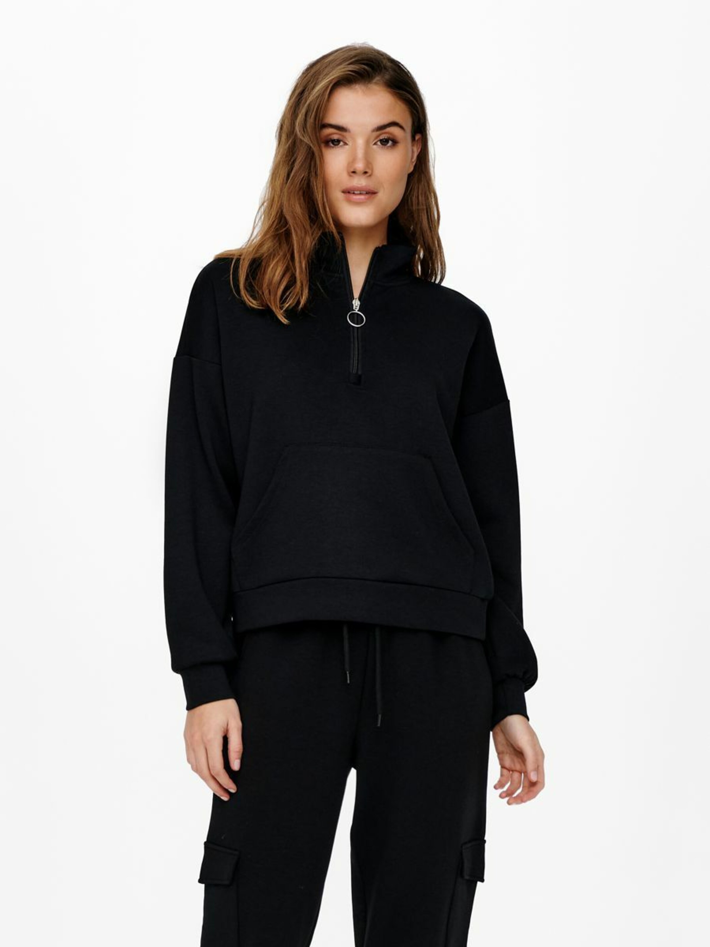 Frauen Sportarten ONLY PLAY Sweatshirt in Schwarz - UU85712 Frauen Sportarten ONLY PLAY Sweatshirt in Schwarz - UU85712