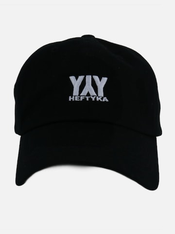 HEFTYKA Cap in Black: front
