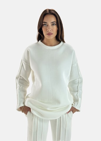 Abito da casa di Elara in bianco