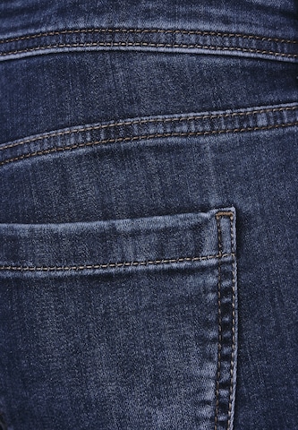 STREET ONE Slimfit Jeans in Blau