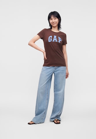 GAP Μπλουζάκι 'CLASSIC' σε καφέ