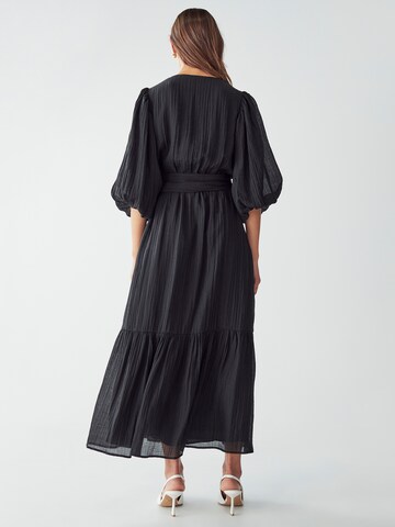 Abito 'TERRYN' di Willa in nero: dietro