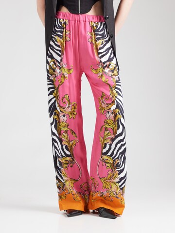Wide leg Pantaloni di Versace Jeans Couture in rosa: frontale
