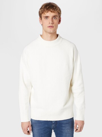 Calvin Klein Sweater in : front