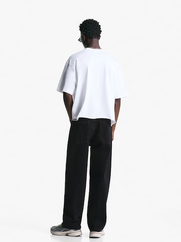 Bershka Baggy Farkut värissä musta