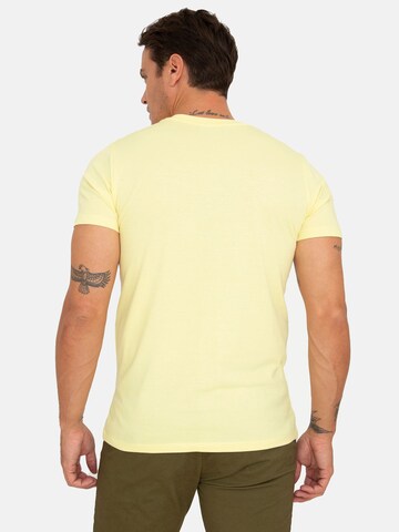 T-Shirt Jacey Quinn en jaune