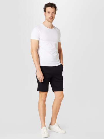 BOSS Regular Shorts 'Headlo' in Schwarz