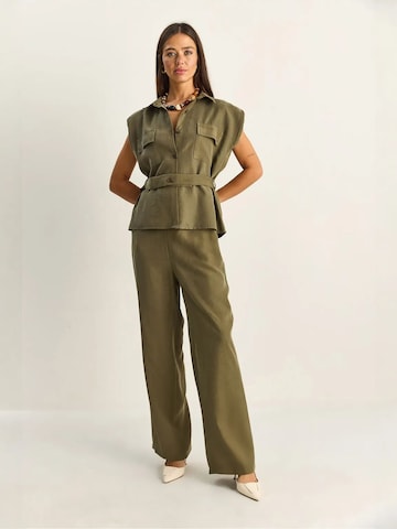 Completo pantalone di Bianco Lucci in verde