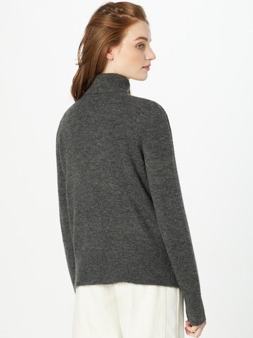 VILA Sweater 'Eірн' in Grey