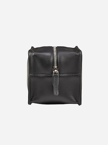 NEGOTIA Leather Toiletry Bag 'Caldre' in Black