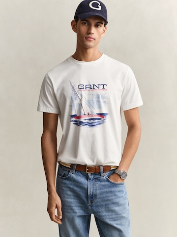 GANT Μπλουζάκι σε λευκό: μπροστά