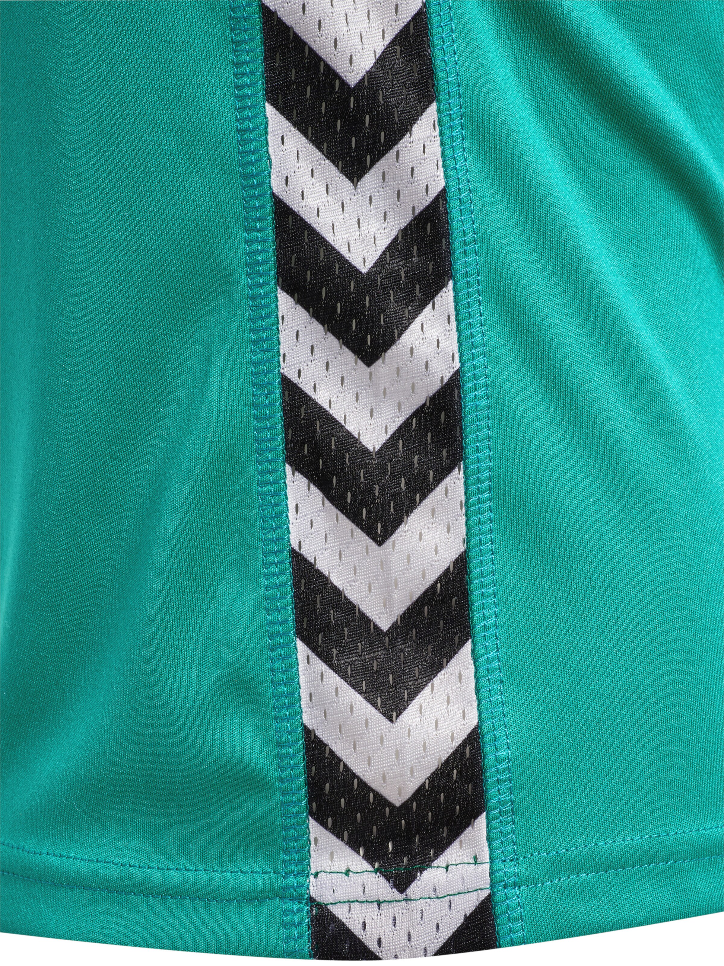 Hummel Performance shirt in Green