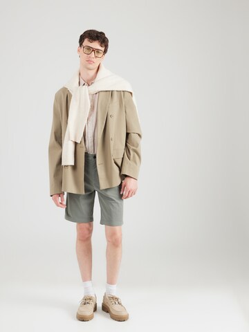 BOSS Slimfit Chinohousut värissä harmaa