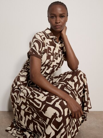 Apricot Jurk ' ' in Bruin