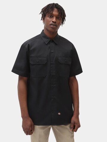 DICKIES - Ajuste confortable Camisa 'Work Shirt' en negro: frente