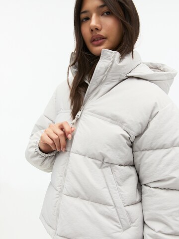 Pull&Bear Tussenjas in Grijs