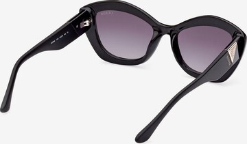 Ochelari de soare de la GUESS pe negru