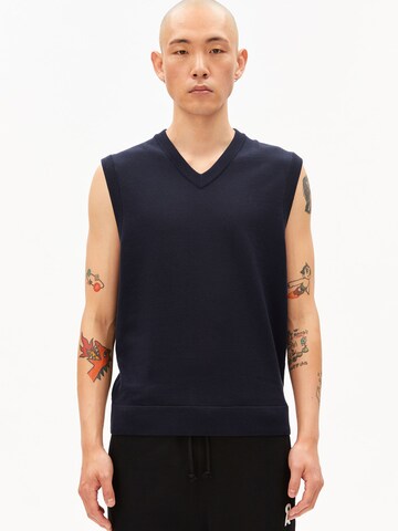 ARMEDANGELS SLEEVELESS KNIT in Blau: Vorderseite