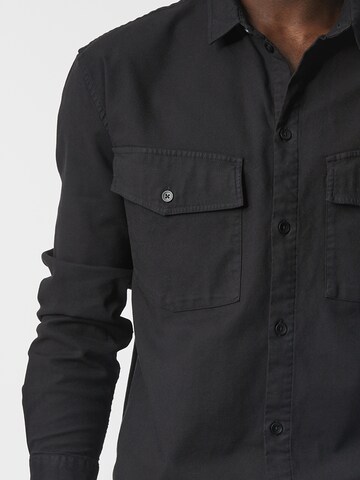 Regular fit Camicia 'Jeremiah' di Young Poets in nero