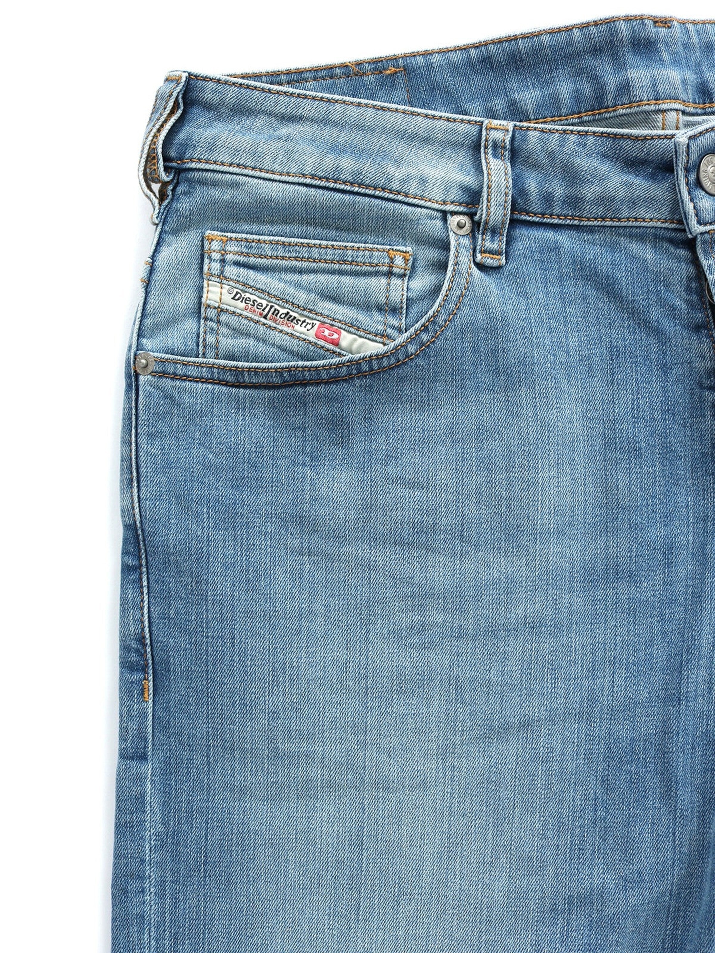regular Jeans 'D-YENNOX' di DIESEL in blu