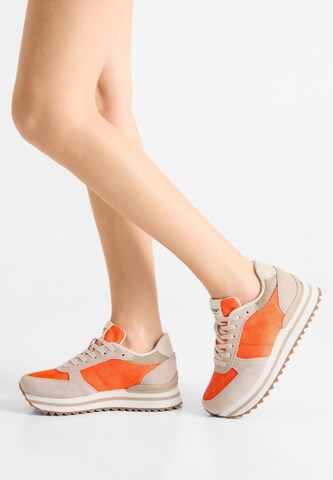 Baskets basses 'Ronja' WODEN en orange : devant