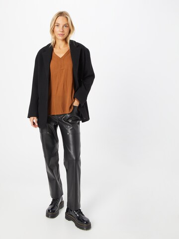 Kaffe Blouse in Bruin