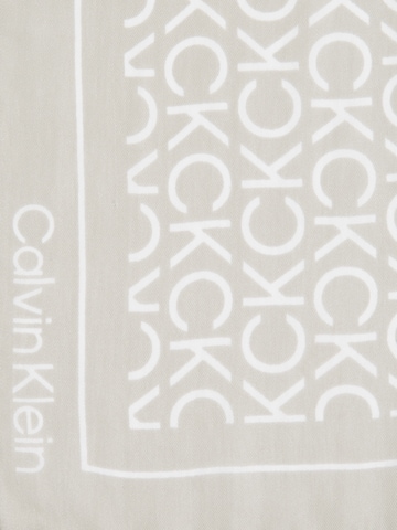 Calvin Klein Tuch in Grau